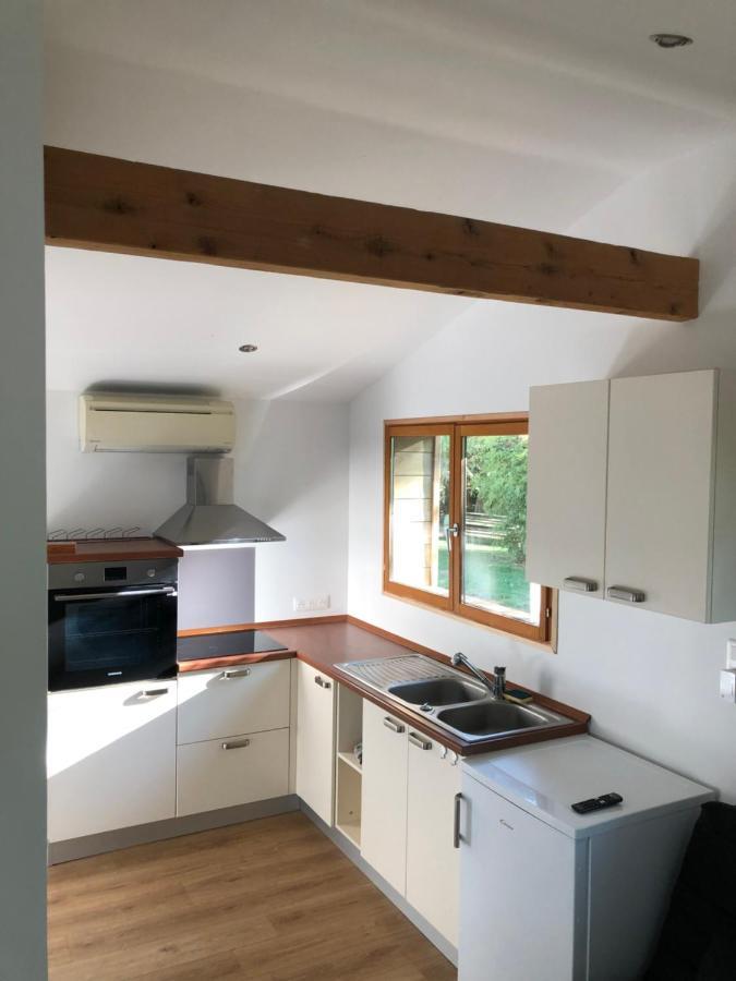 Tiny House Detente Nature La Maison Du Pecheur Pulligny Ngoại thất bức ảnh
