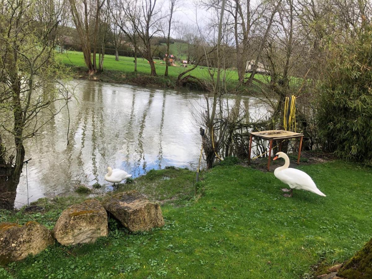 Tiny House Detente Nature La Maison Du Pecheur Pulligny Ngoại thất bức ảnh